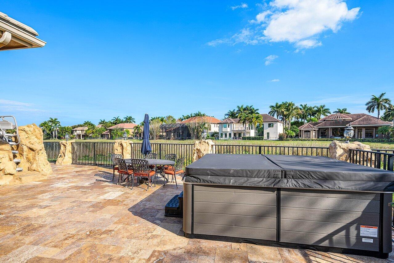 VERSAILLES - Residential