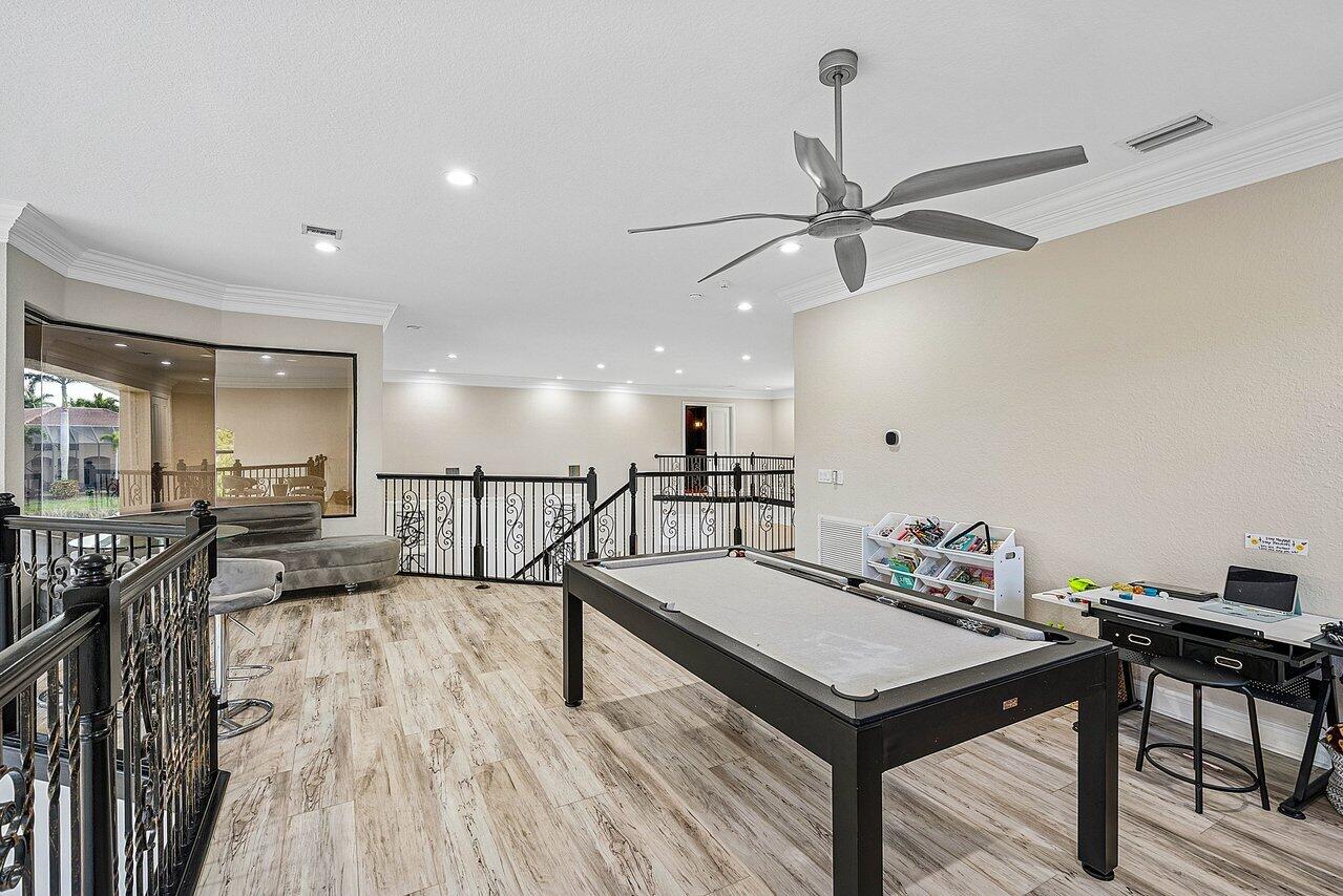 VERSAILLES - Residential