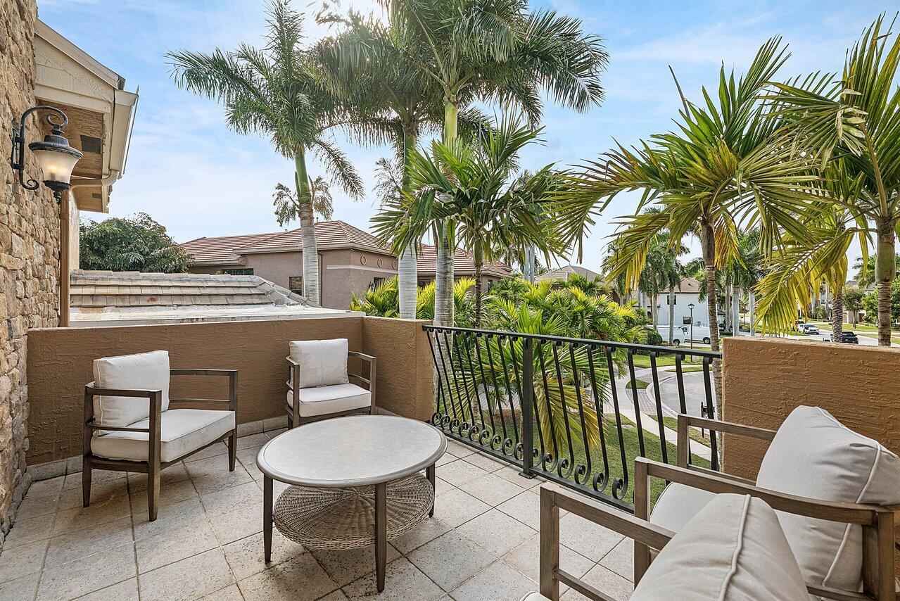 VERSAILLES - Residential