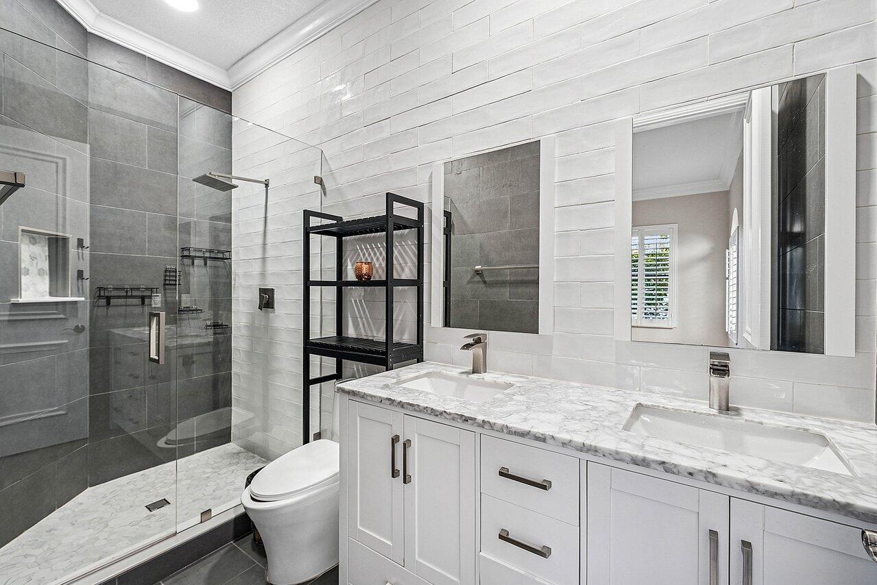 VERSAILLES - Residential