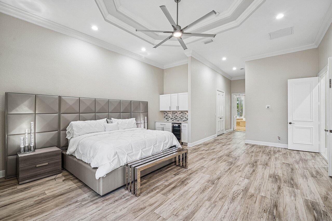 VERSAILLES - Residential