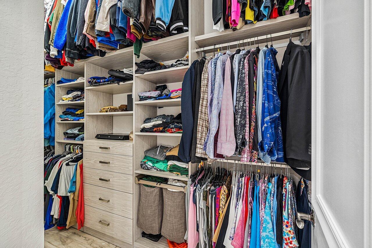 VERSAILLES - Residential