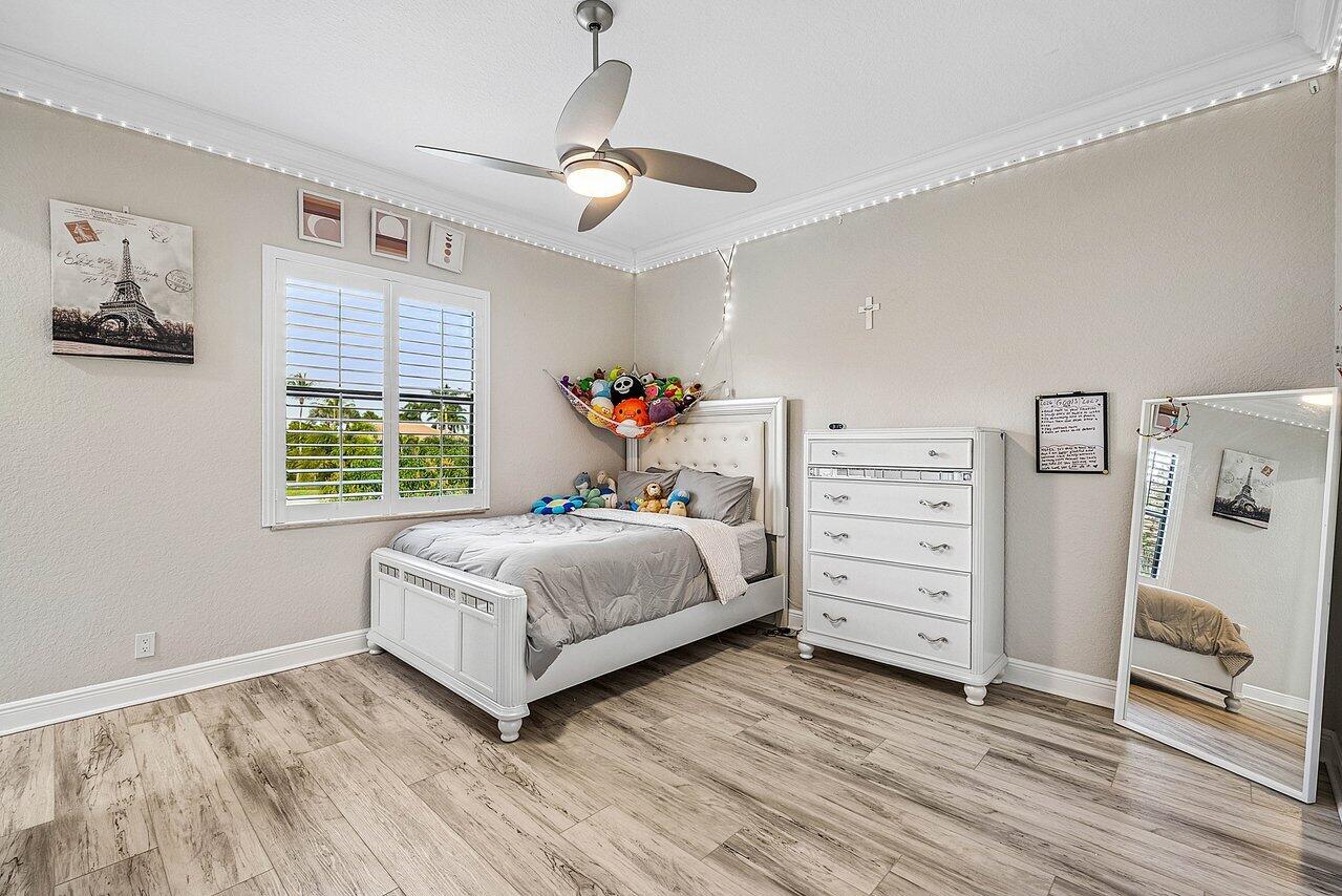 VERSAILLES - Residential