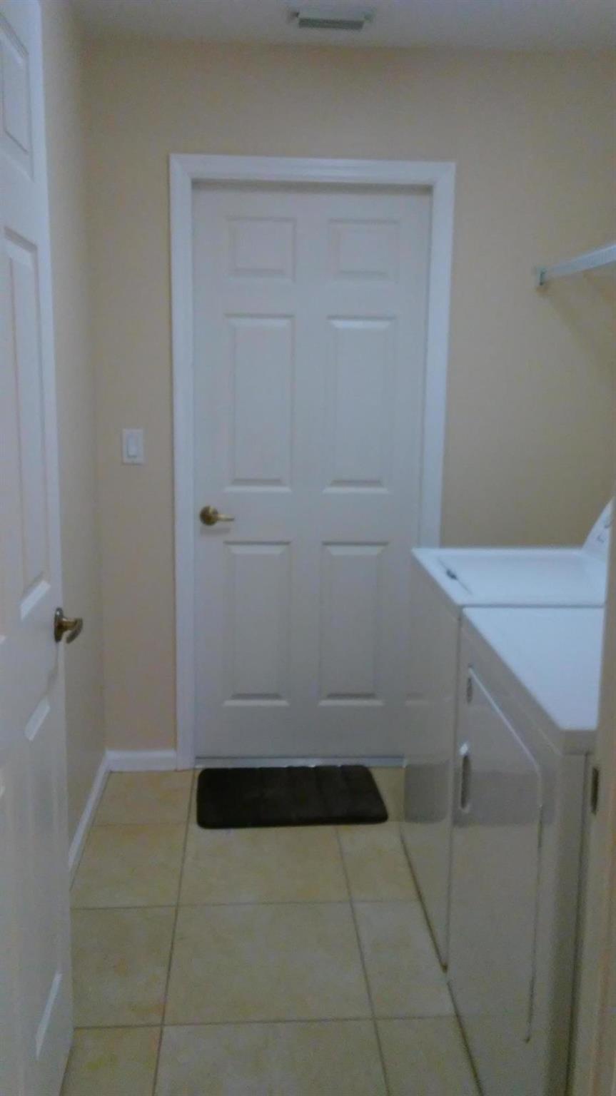 PORT ST LUCIE SECTION 9 - Residential Lease