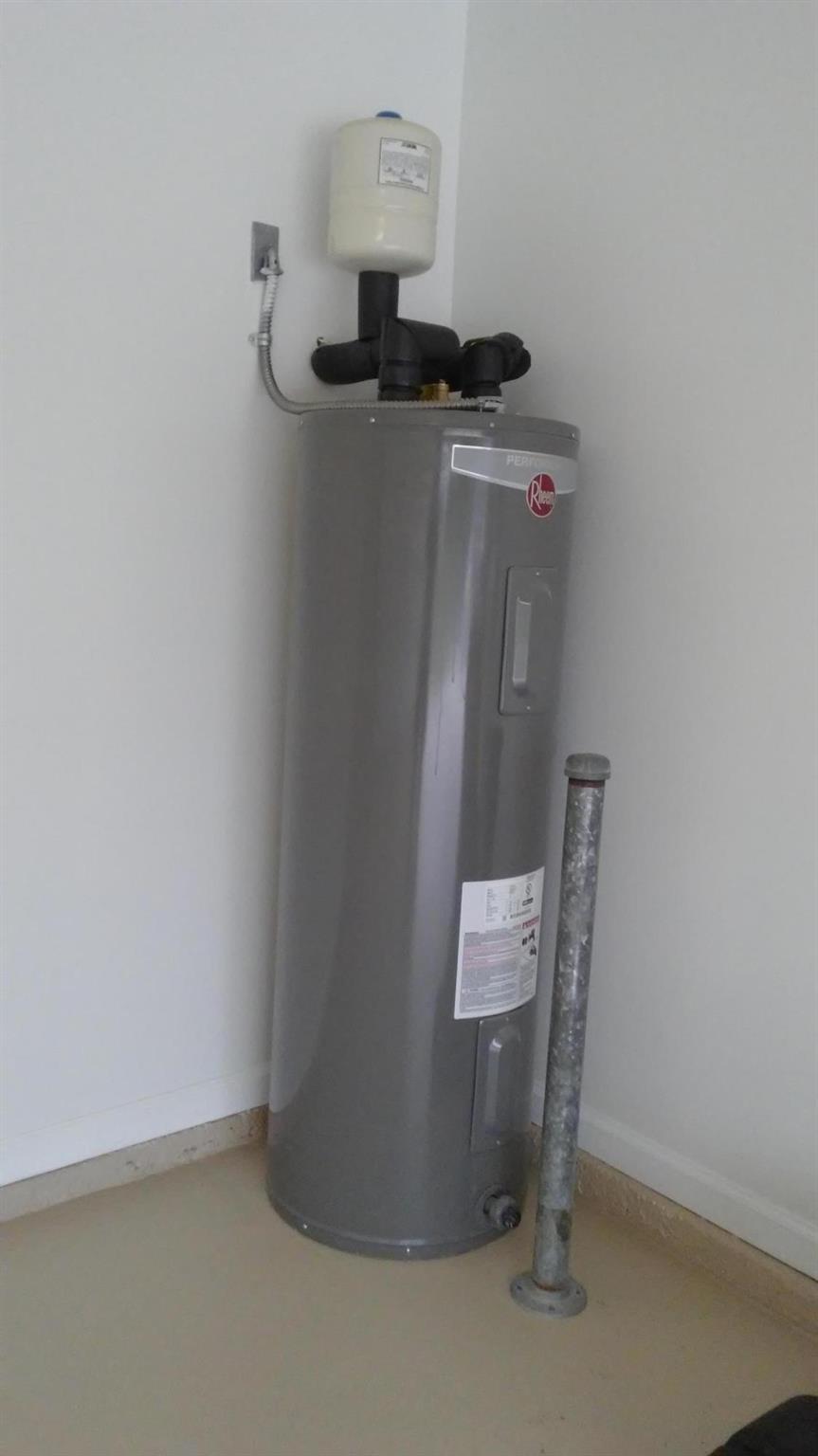 PORT ST LUCIE SECTION 9 - Residential Lease