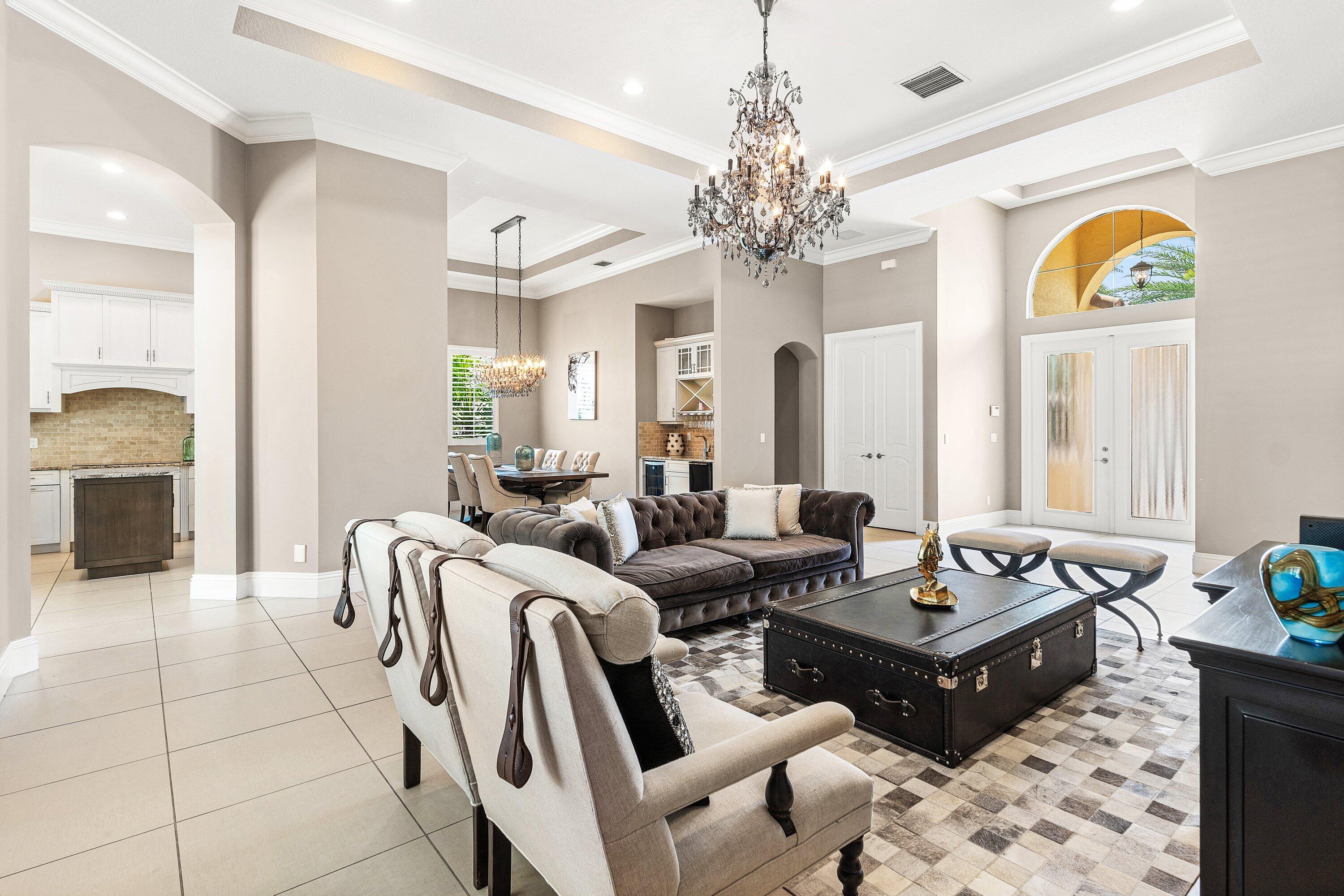 HUNTERS CHASE OF PALM BEACH POLO & COUNT - Residential