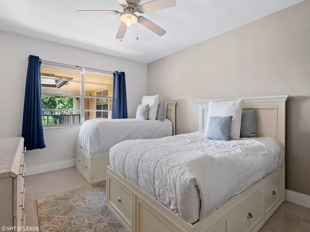 HOLLY COURT - Residential