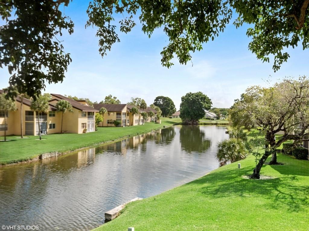 HOLLY COURT - Residential