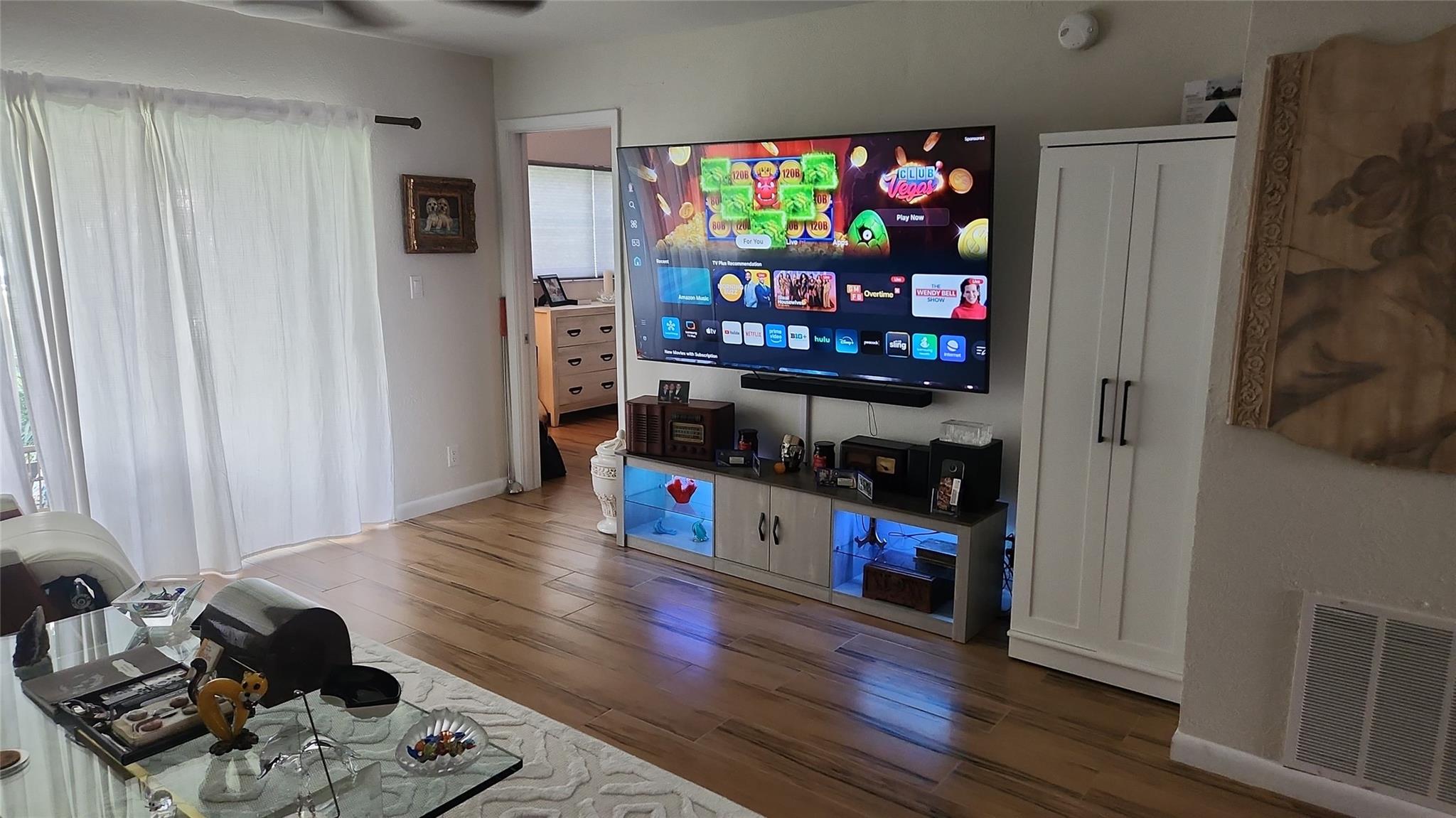 LIGHTHOUSE TERRACE - Residential