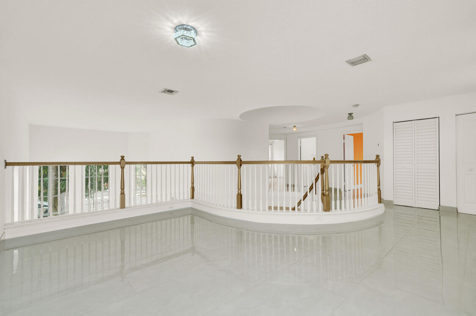 OLYMPIA 1 - Residential