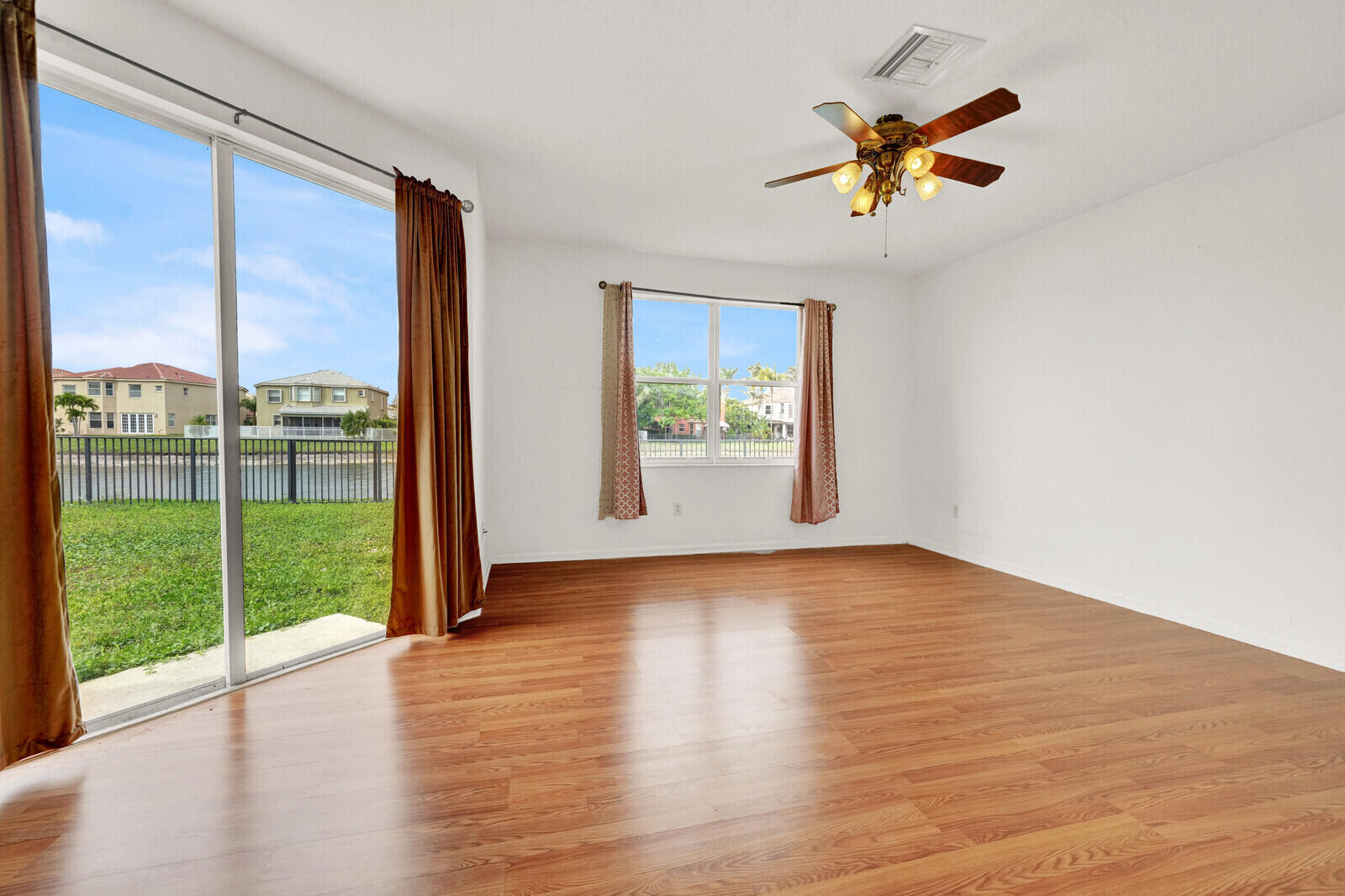 OLYMPIA 1 - Residential