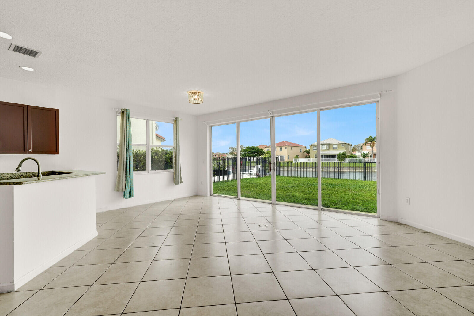 OLYMPIA 1 - Residential