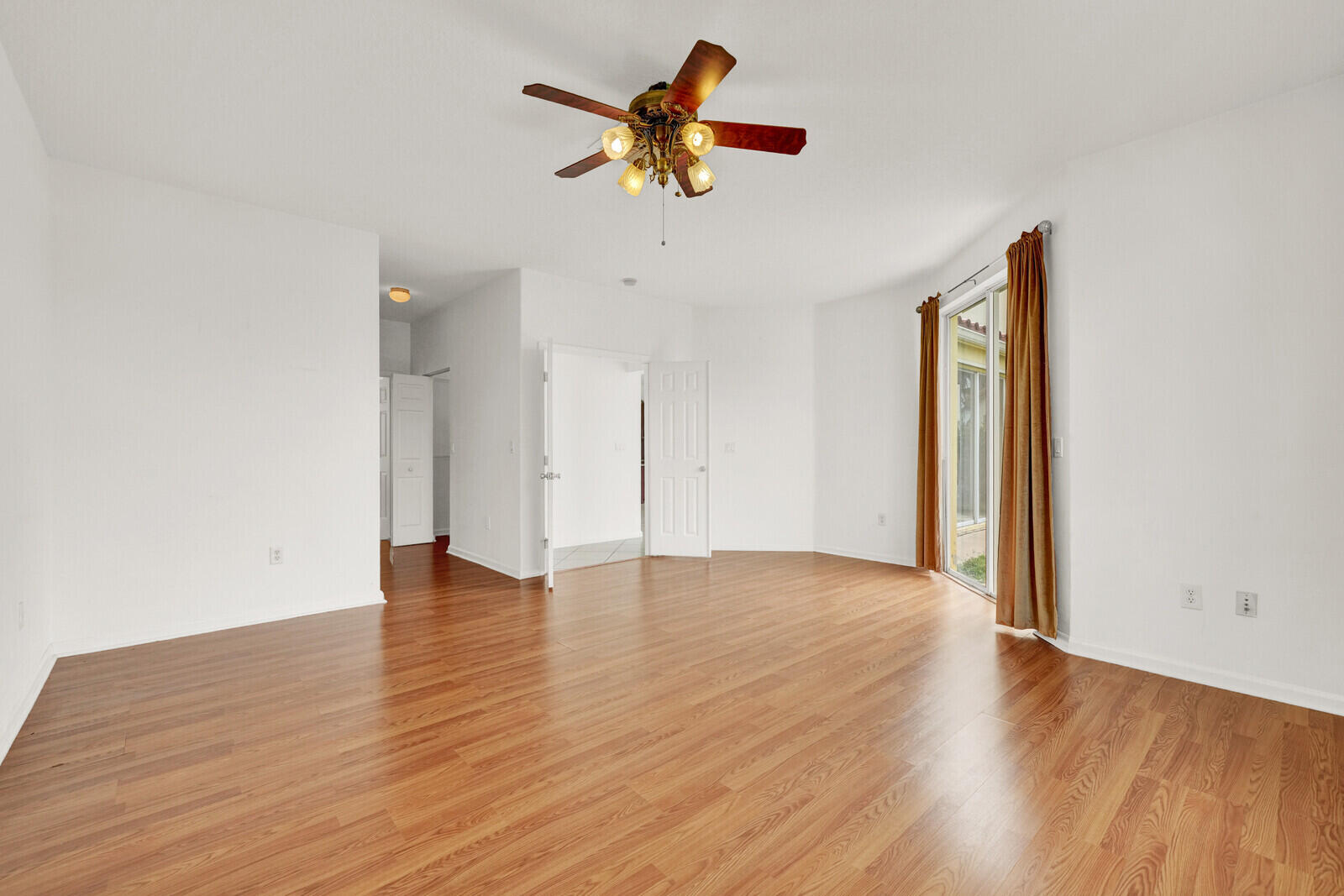 OLYMPIA 1 - Residential