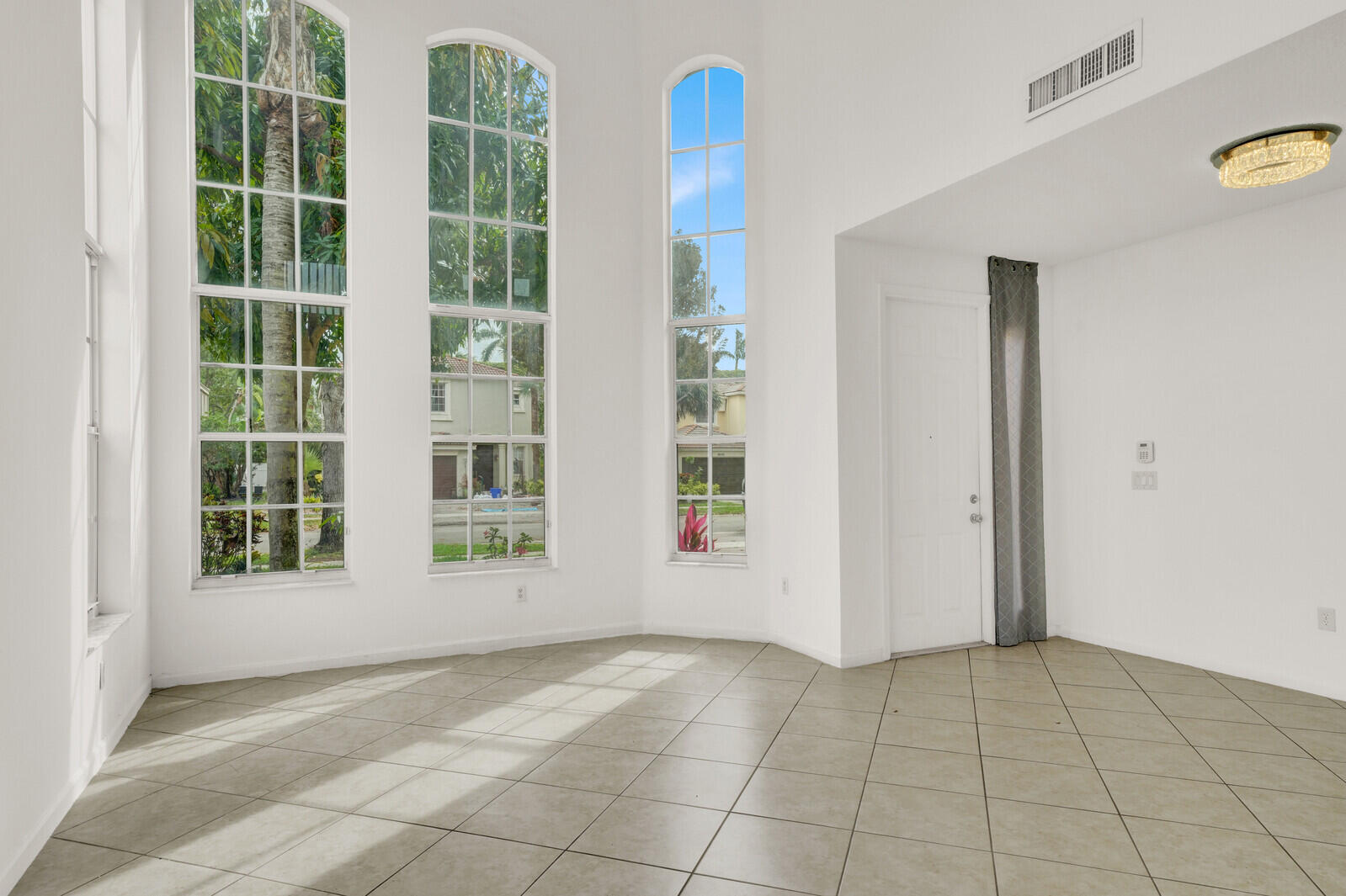 OLYMPIA 1 - Residential