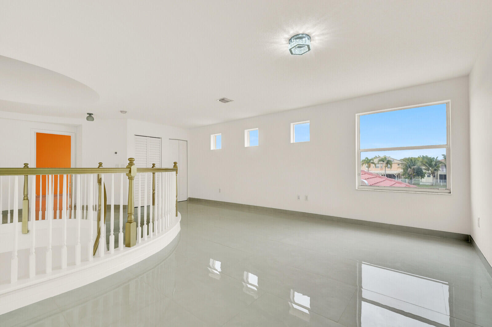 OLYMPIA 1 - Residential