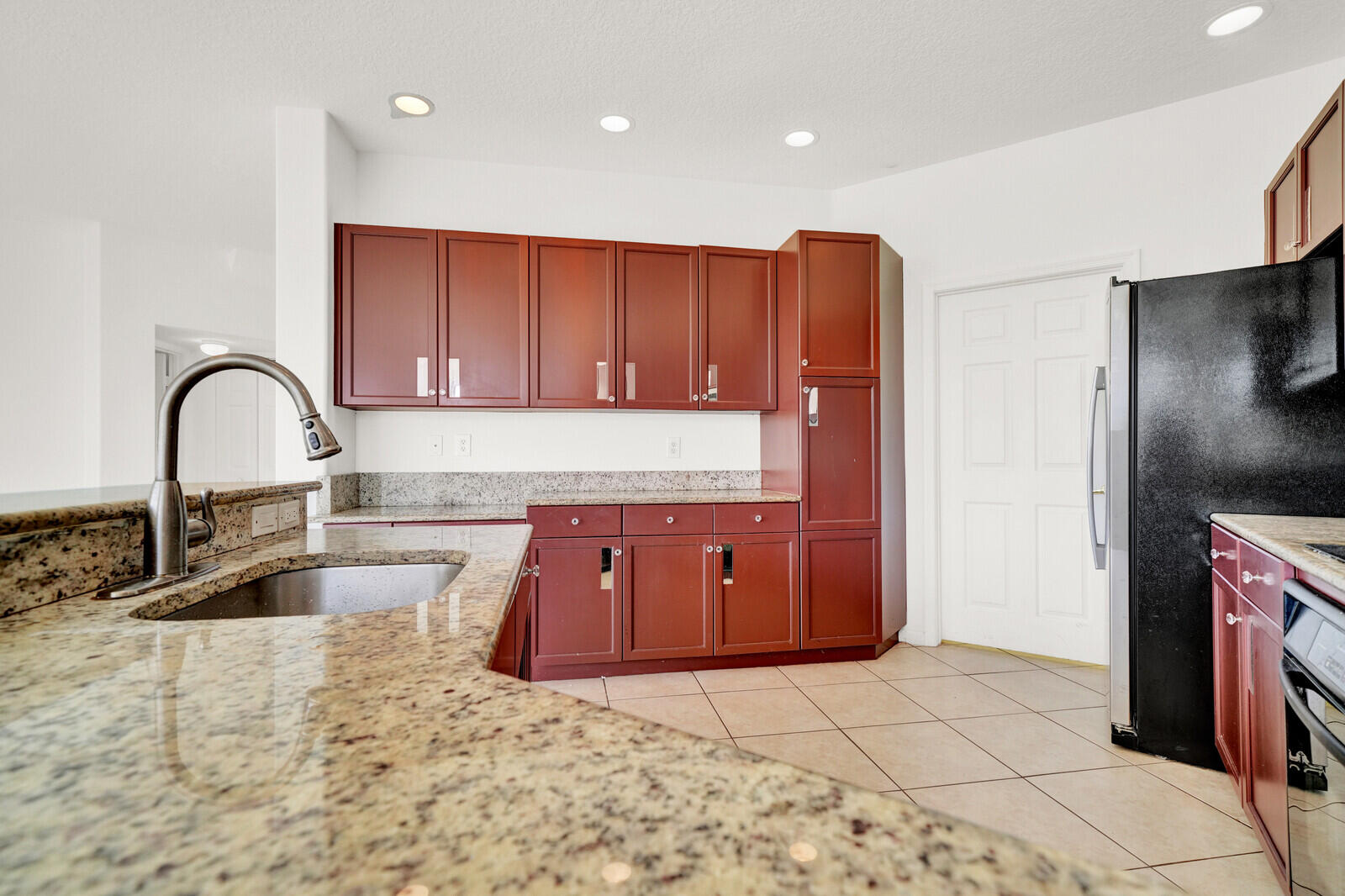 OLYMPIA 1 - Residential