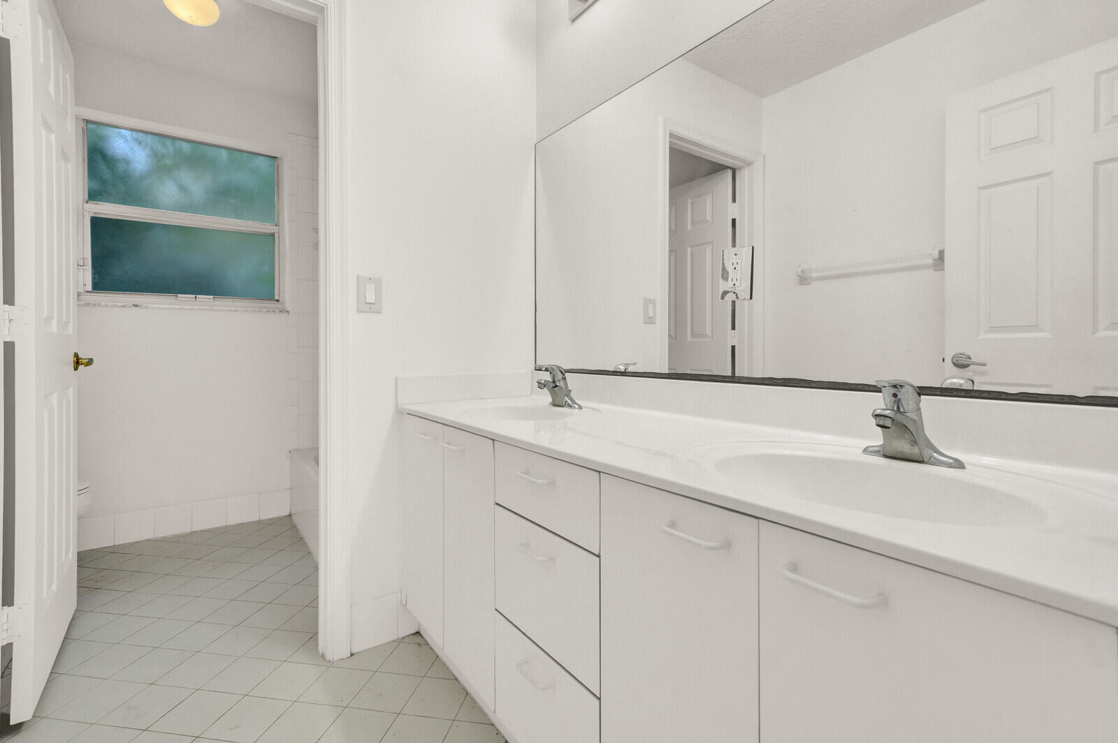 OLYMPIA 1 - Residential