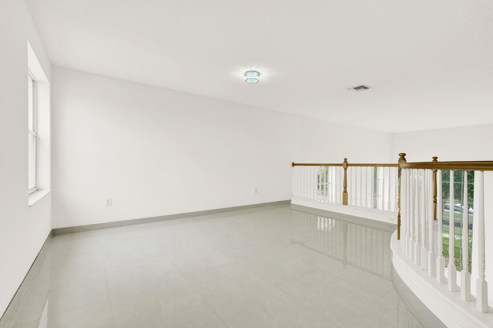 OLYMPIA 1 - Residential