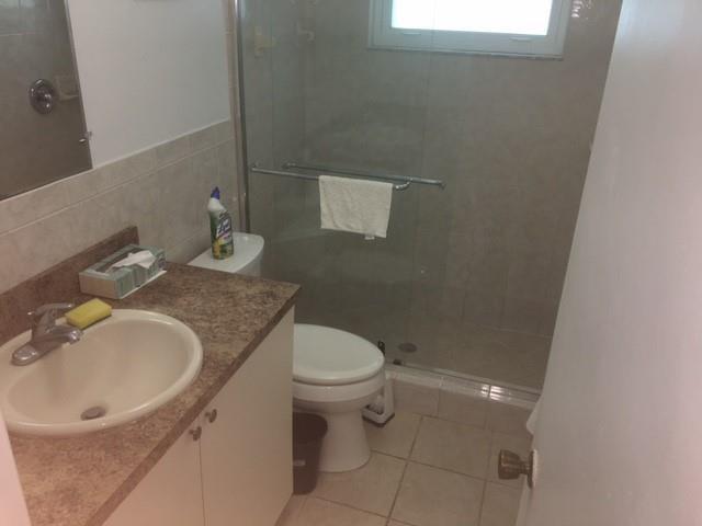 Hollywood 1-21 B - Residential Lease