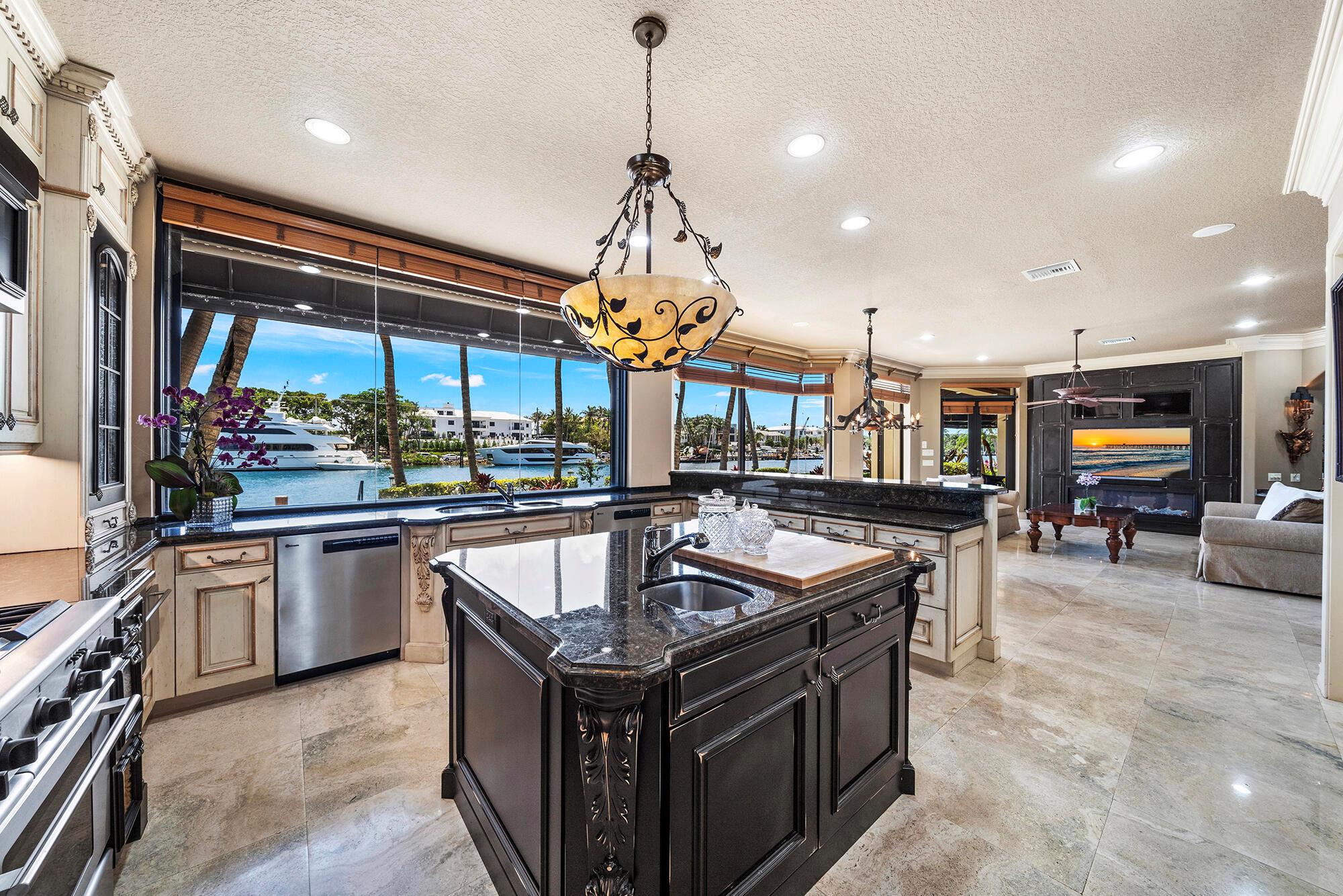 LAKE PLACID ISLES - Residential