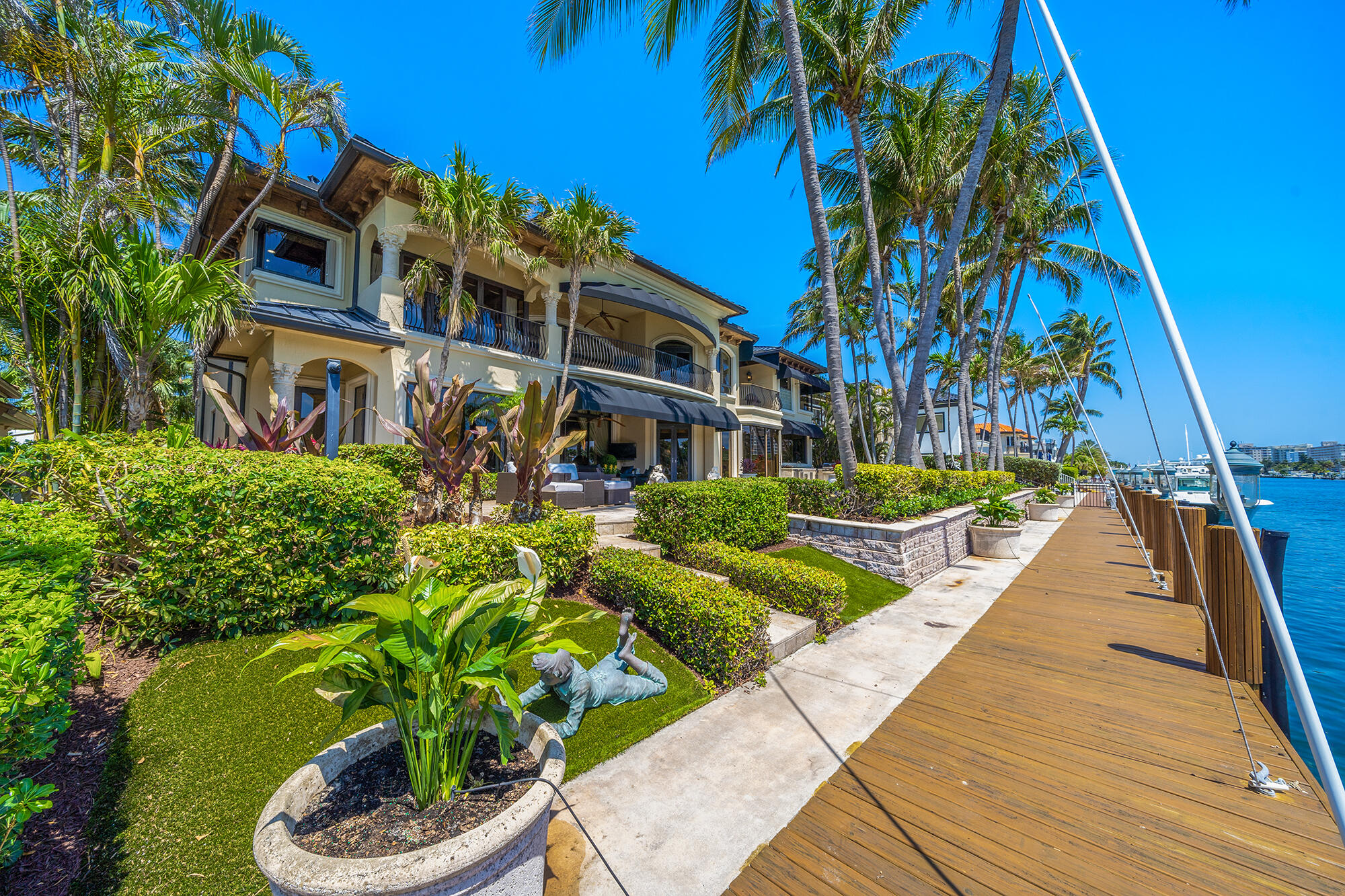 LAKE PLACID ISLES - Residential