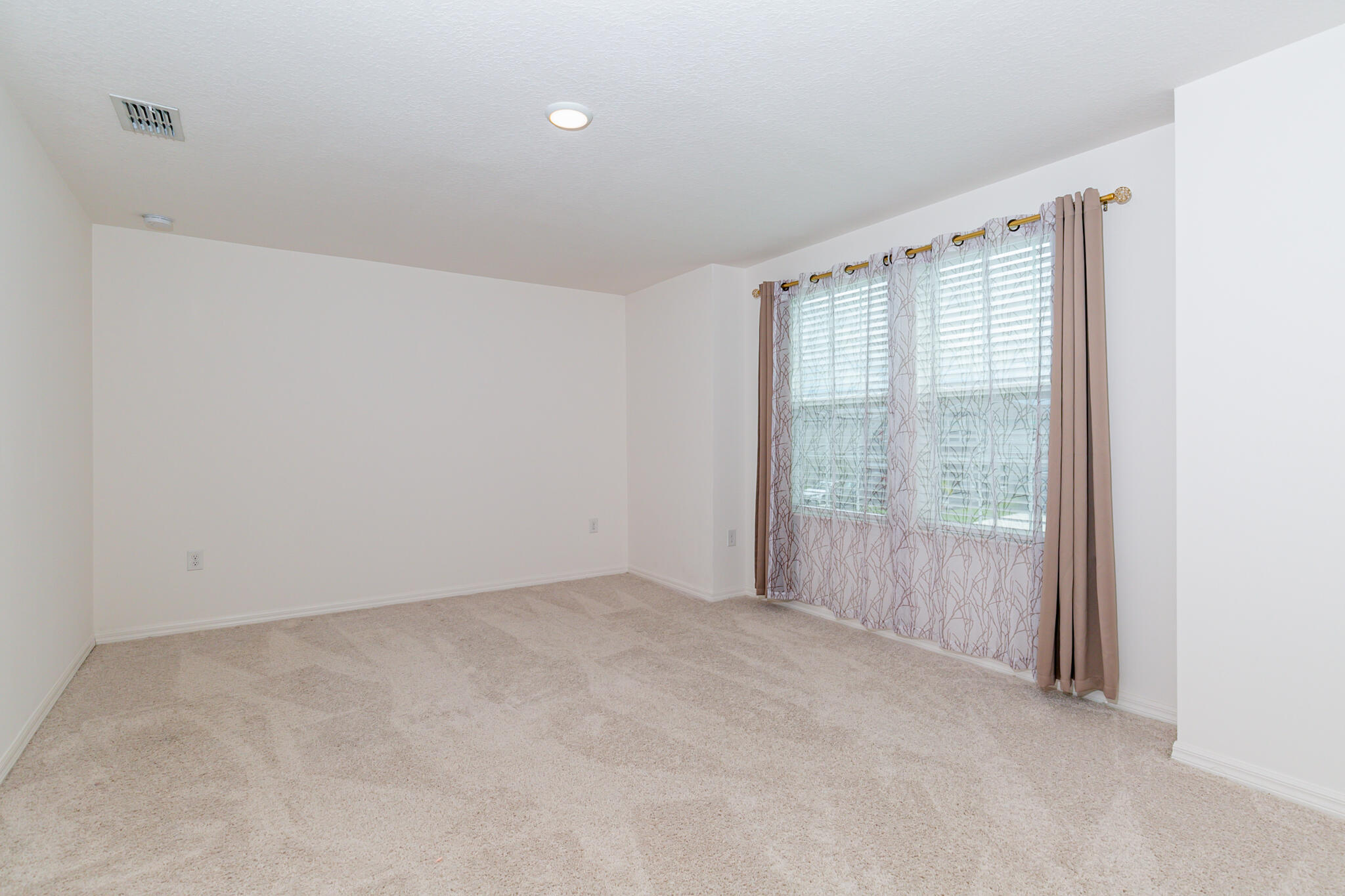 VERANO SOUTH - POD C - PLAT NO. 2 - Residential Lease