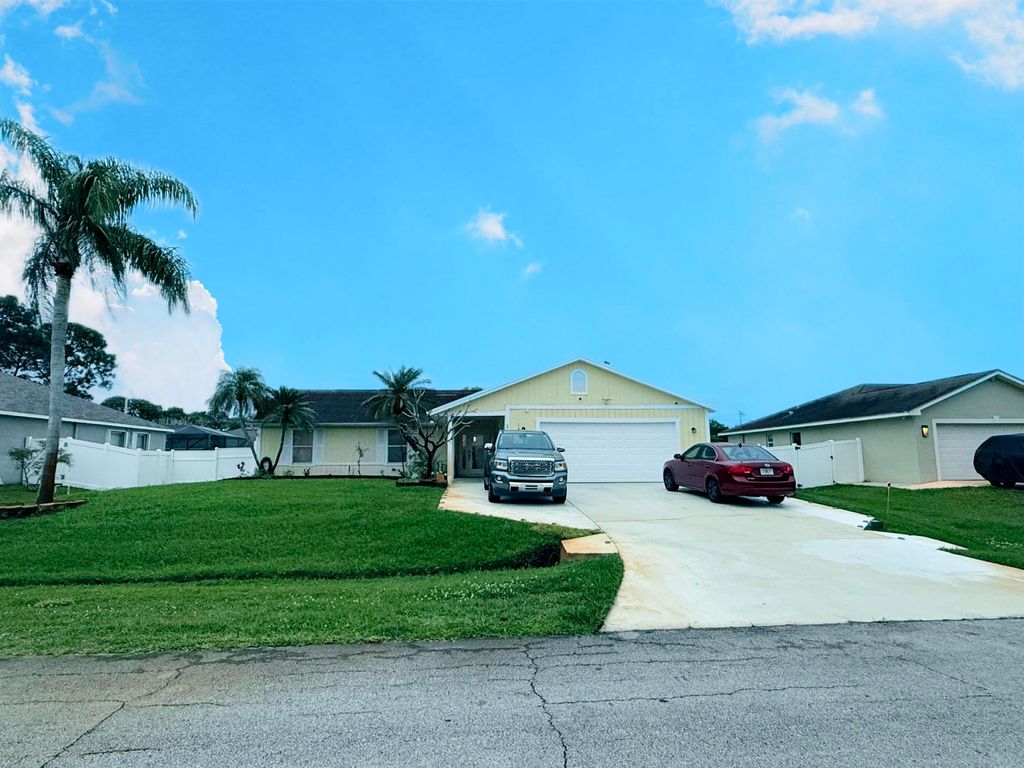 Photo of 262 SW Parish Terrace, Port Saint Lucie, FL 34984 (MLS # B26024243)