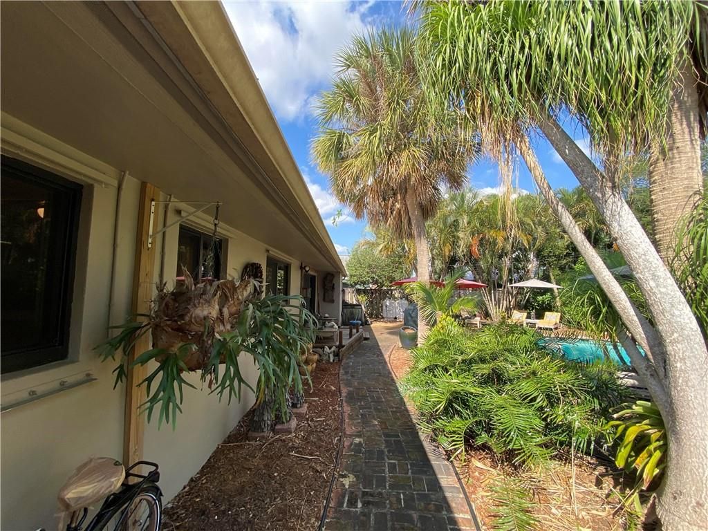 listing image 50