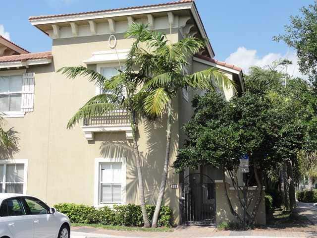 Photo of 101 Lake Monterey Circle #101, Boynton Beach, FL 33426 (MLS # B26068559)