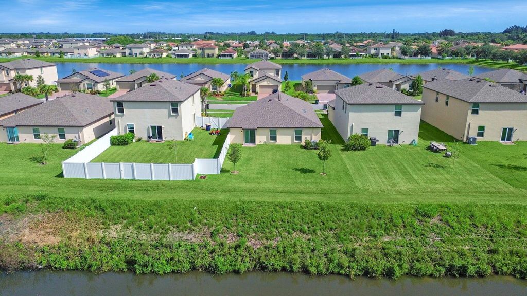 Photo of 4219 Abernathy Way, Fort Pierce, FL 34947 (MLS # R11120096)