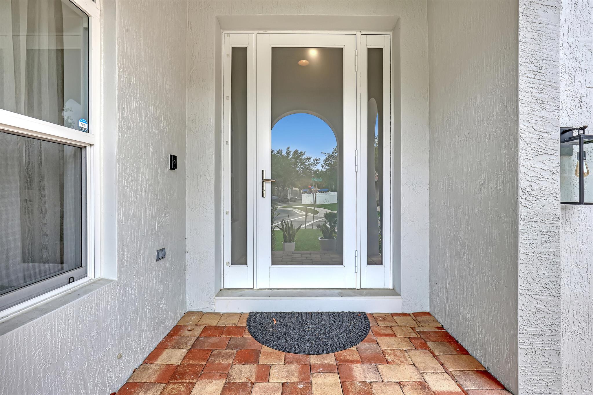8086 Bautista Way