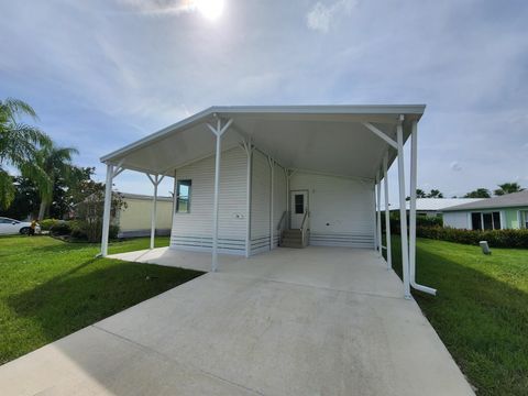 A home in Port St Lucie