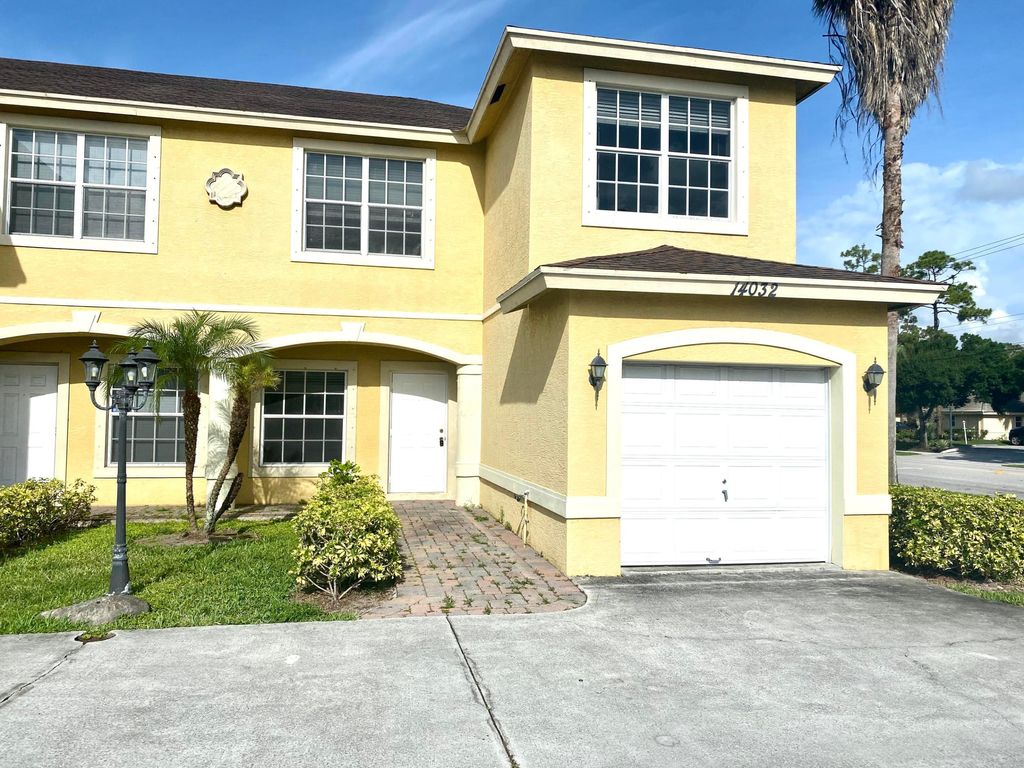 Photo of 14032 Wellington Trace, Wellington, FL 33414 (MLS # B26023793)