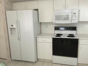 EMERALD POINTE - Residential