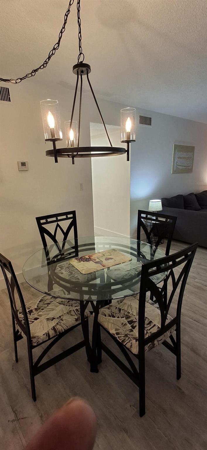 LAKES OF OAKLAND FOREST C - Residential Lease