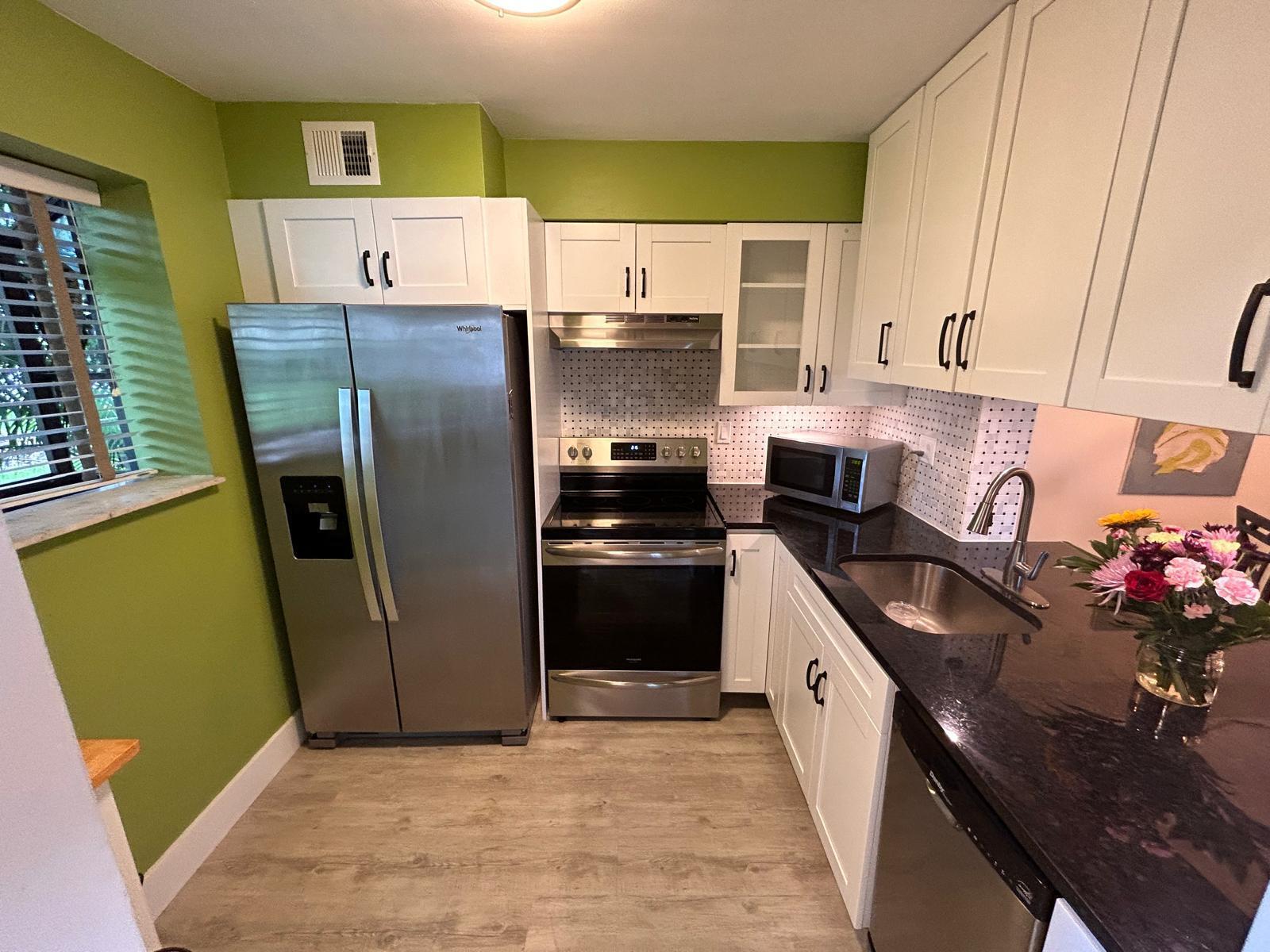 LAKES OF OAKLAND FOREST C - Residential Lease