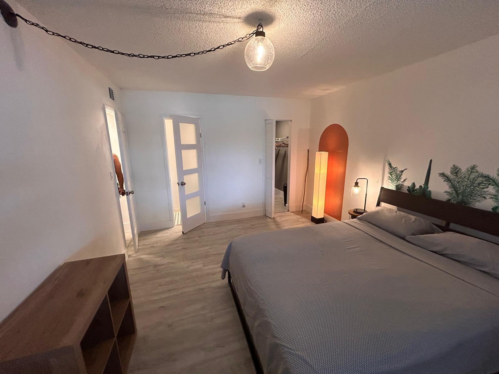LAKES OF OAKLAND FOREST C - Residential Lease