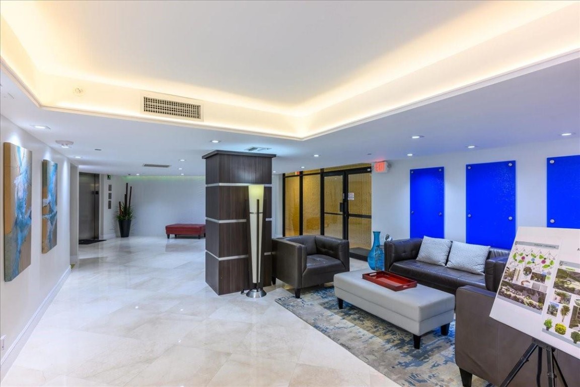 OVERLOOK CONDO - Residential