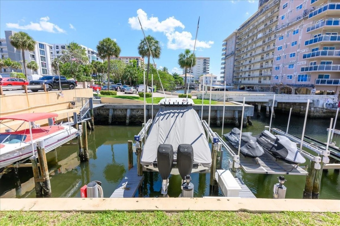 OVERLOOK CONDO - Residential