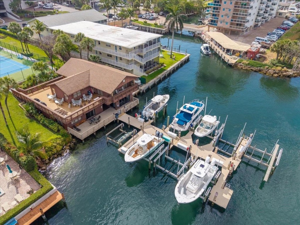 OVERLOOK CONDO - Residential