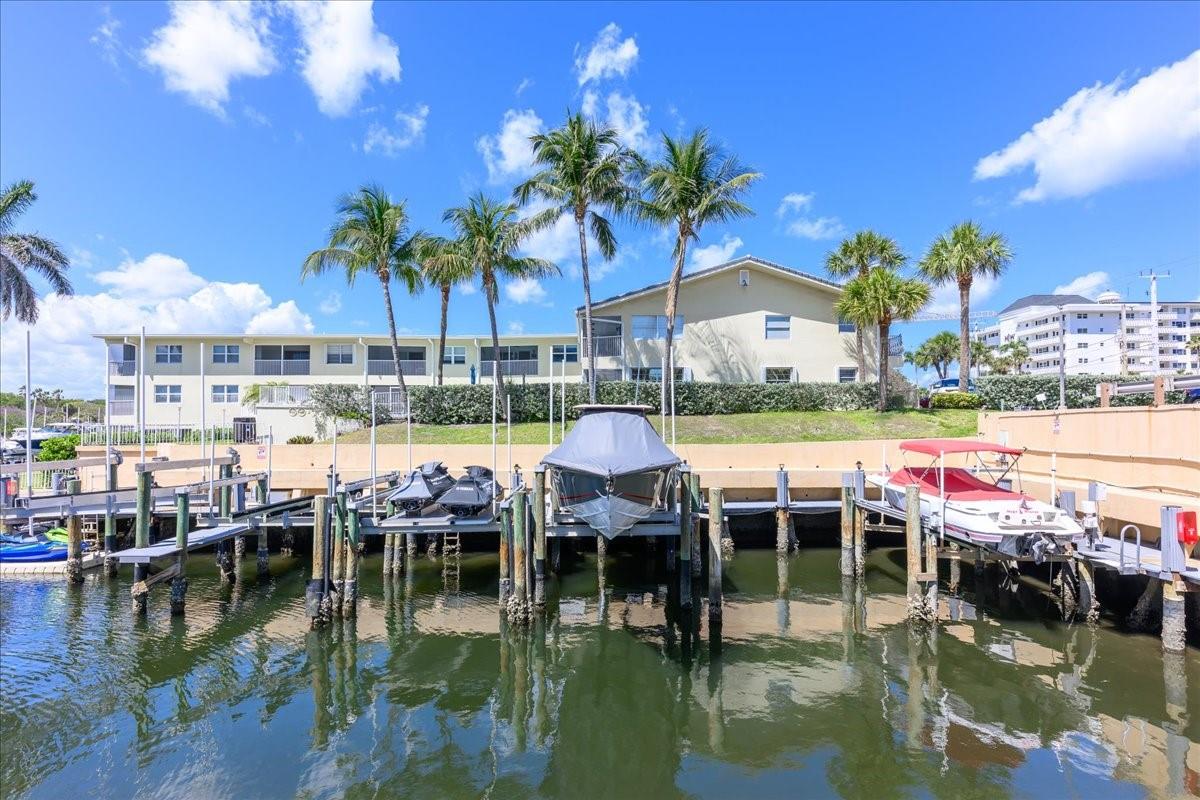 OVERLOOK CONDO - Residential