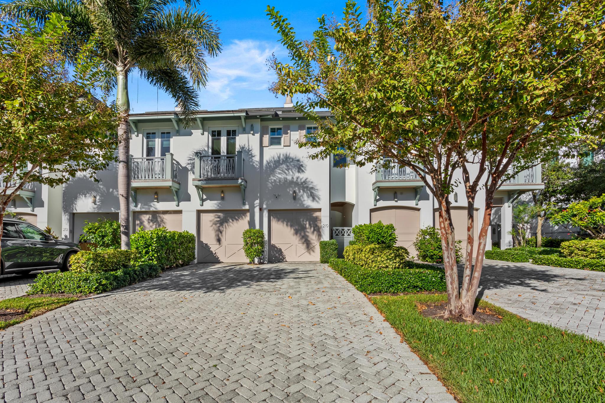 EAST INDIES - Residential