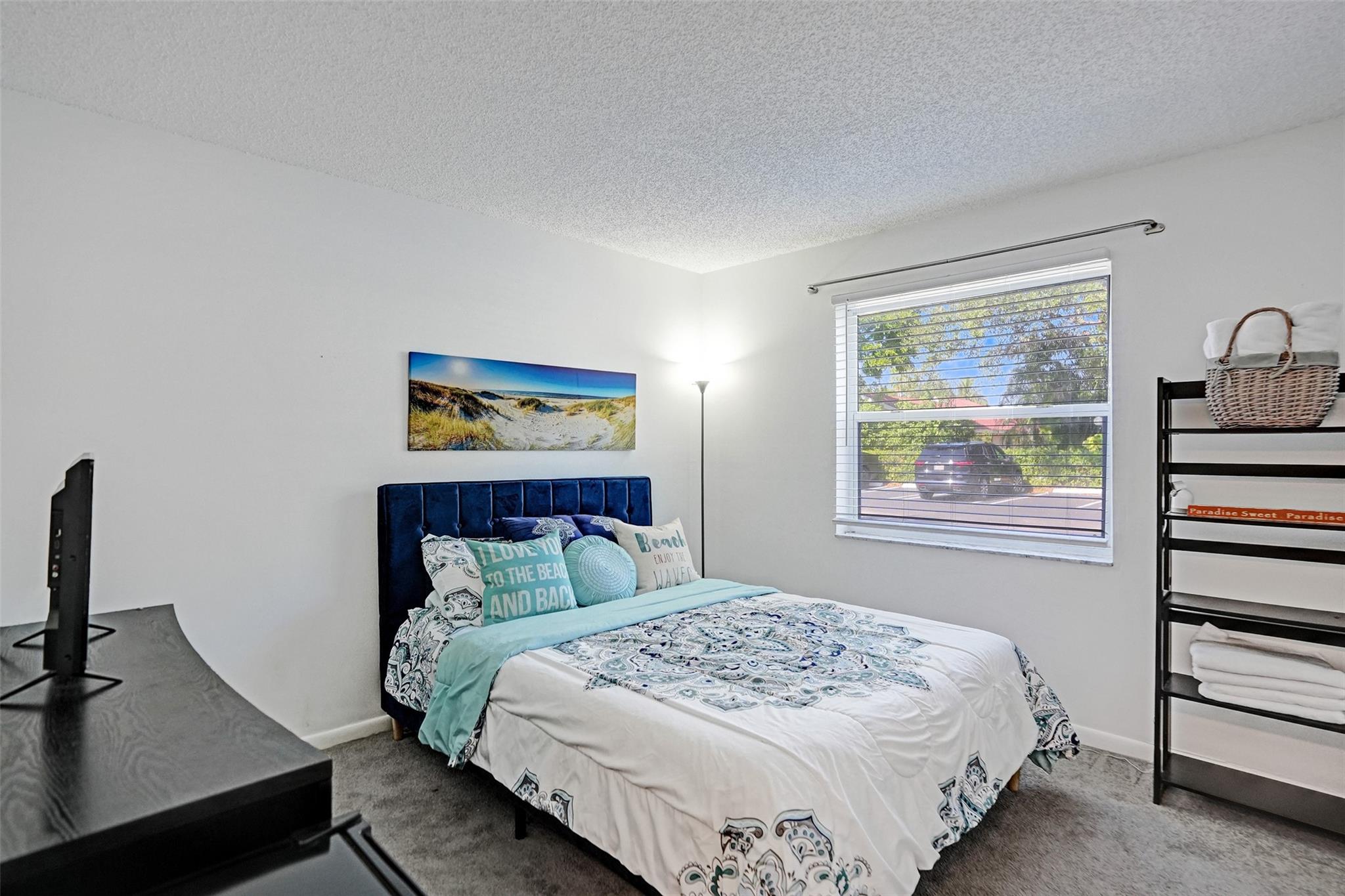 Royal Gardens - Residential