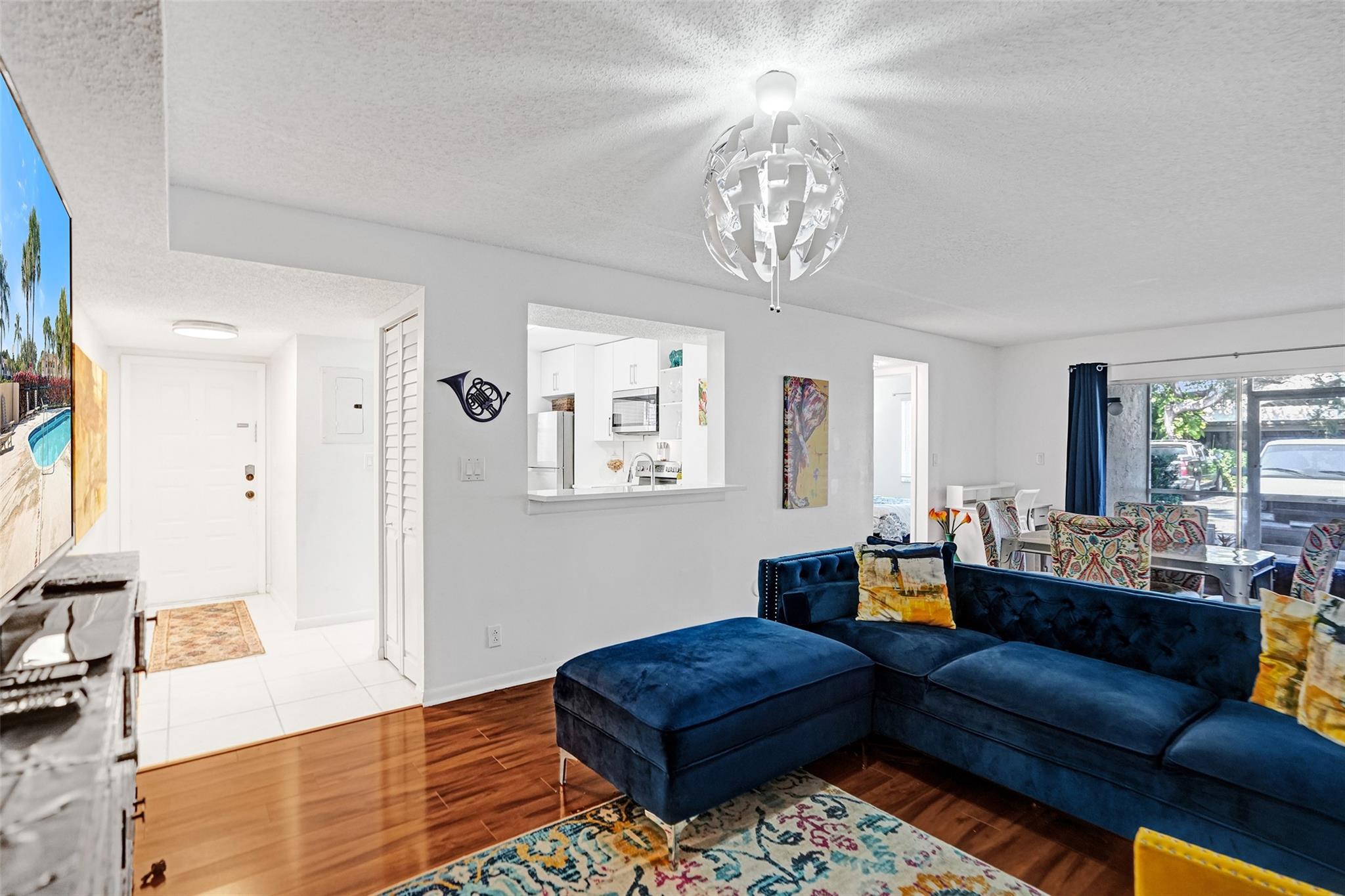 Royal Gardens - Residential