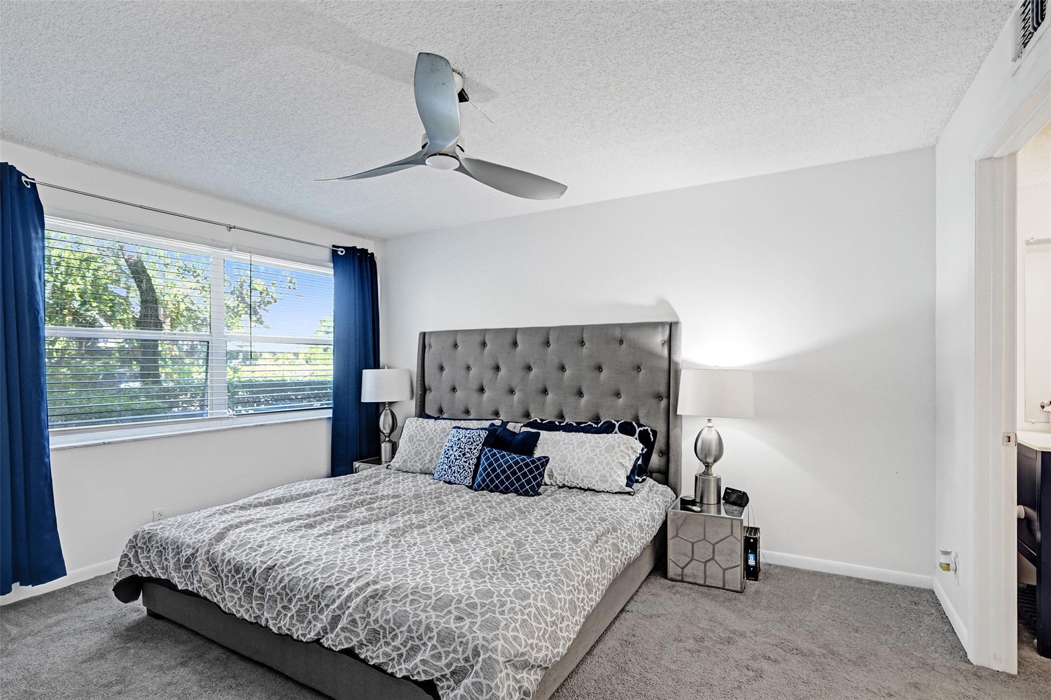 Royal Gardens - Residential