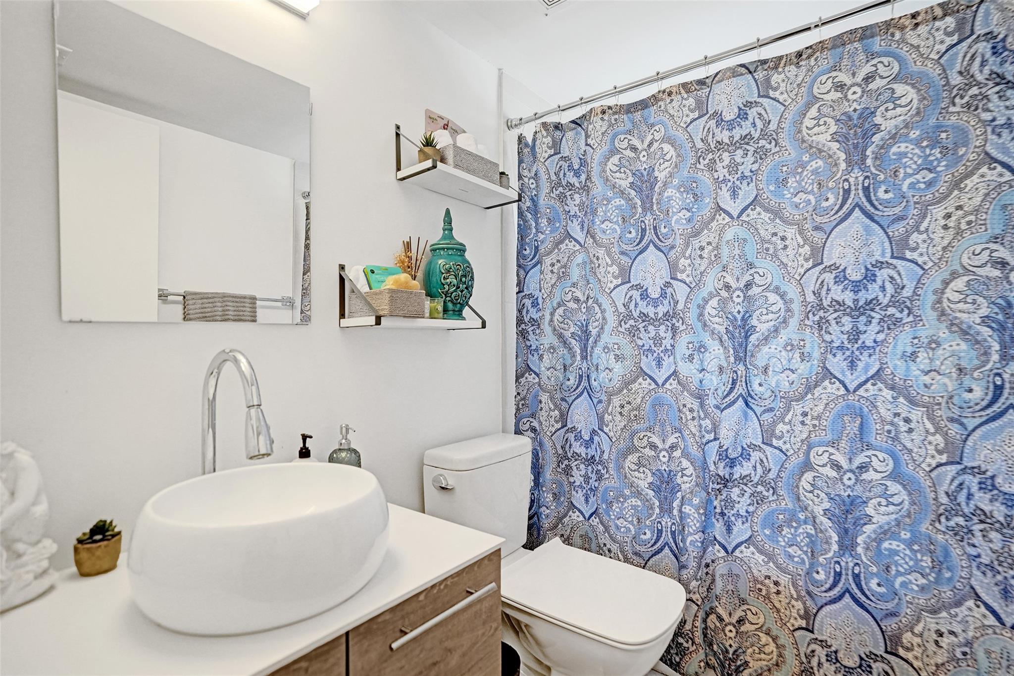 Royal Gardens - Residential