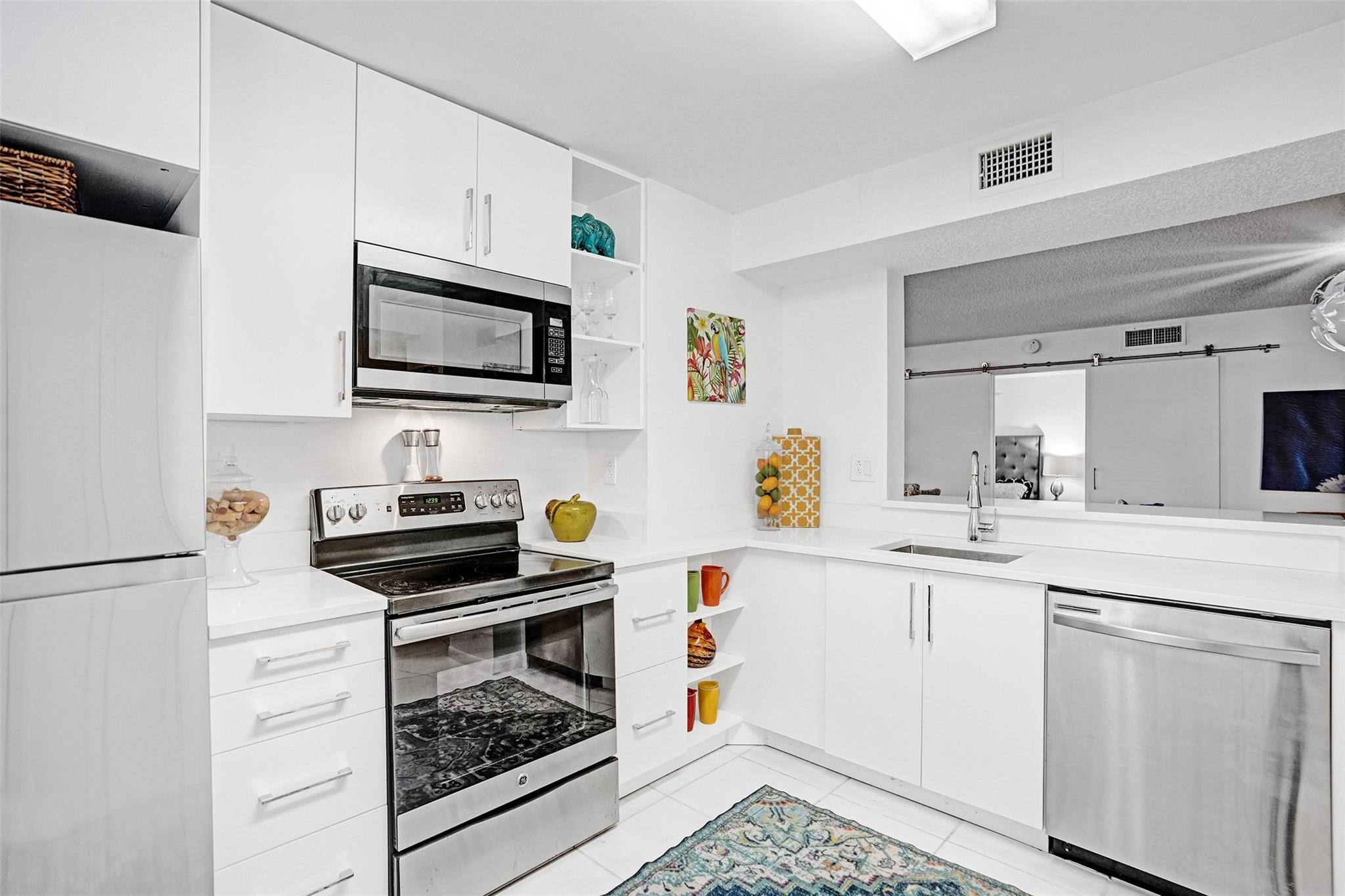 Royal Gardens - Residential