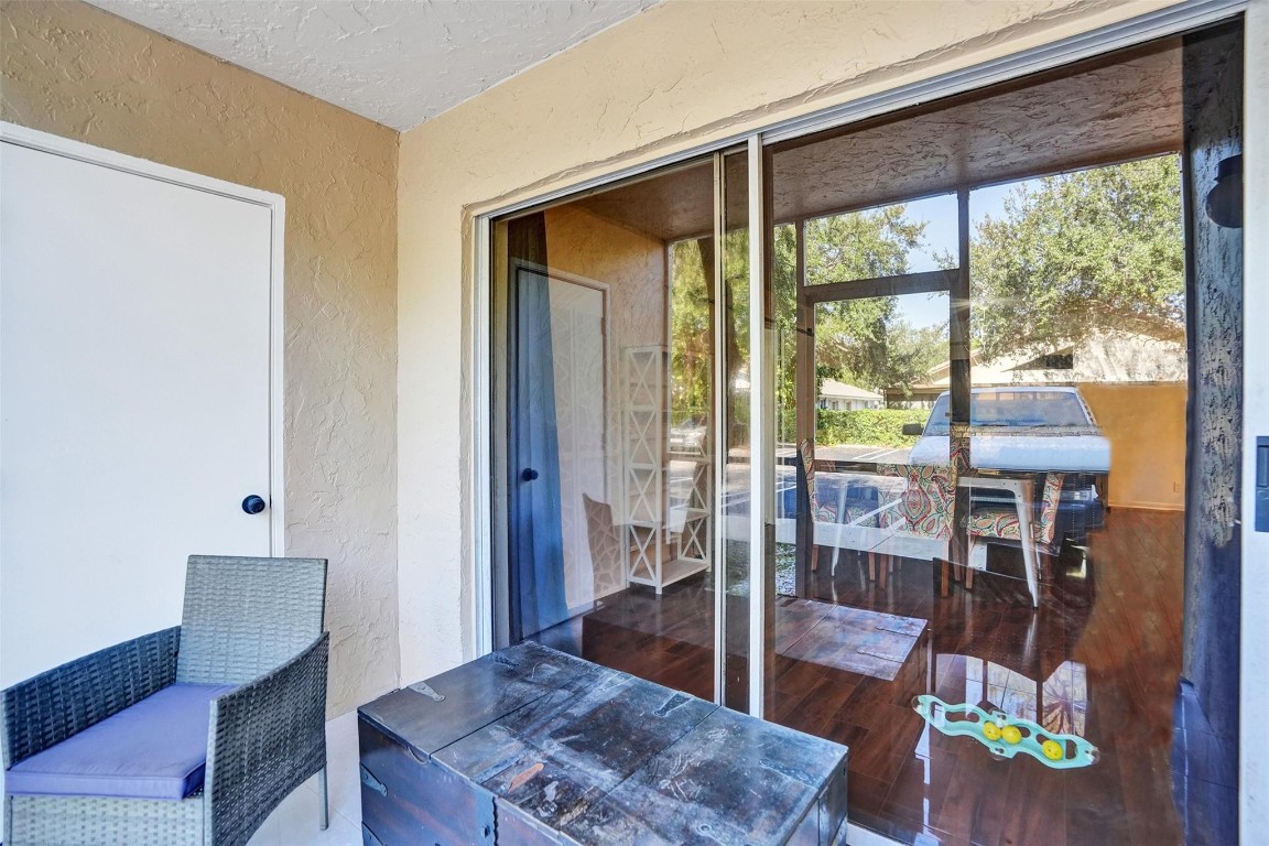 Royal Gardens - Residential