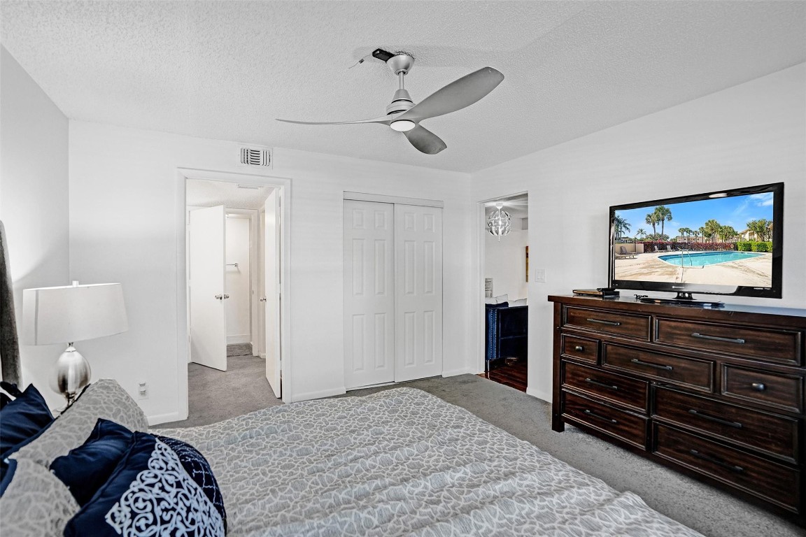 Royal Gardens - Residential