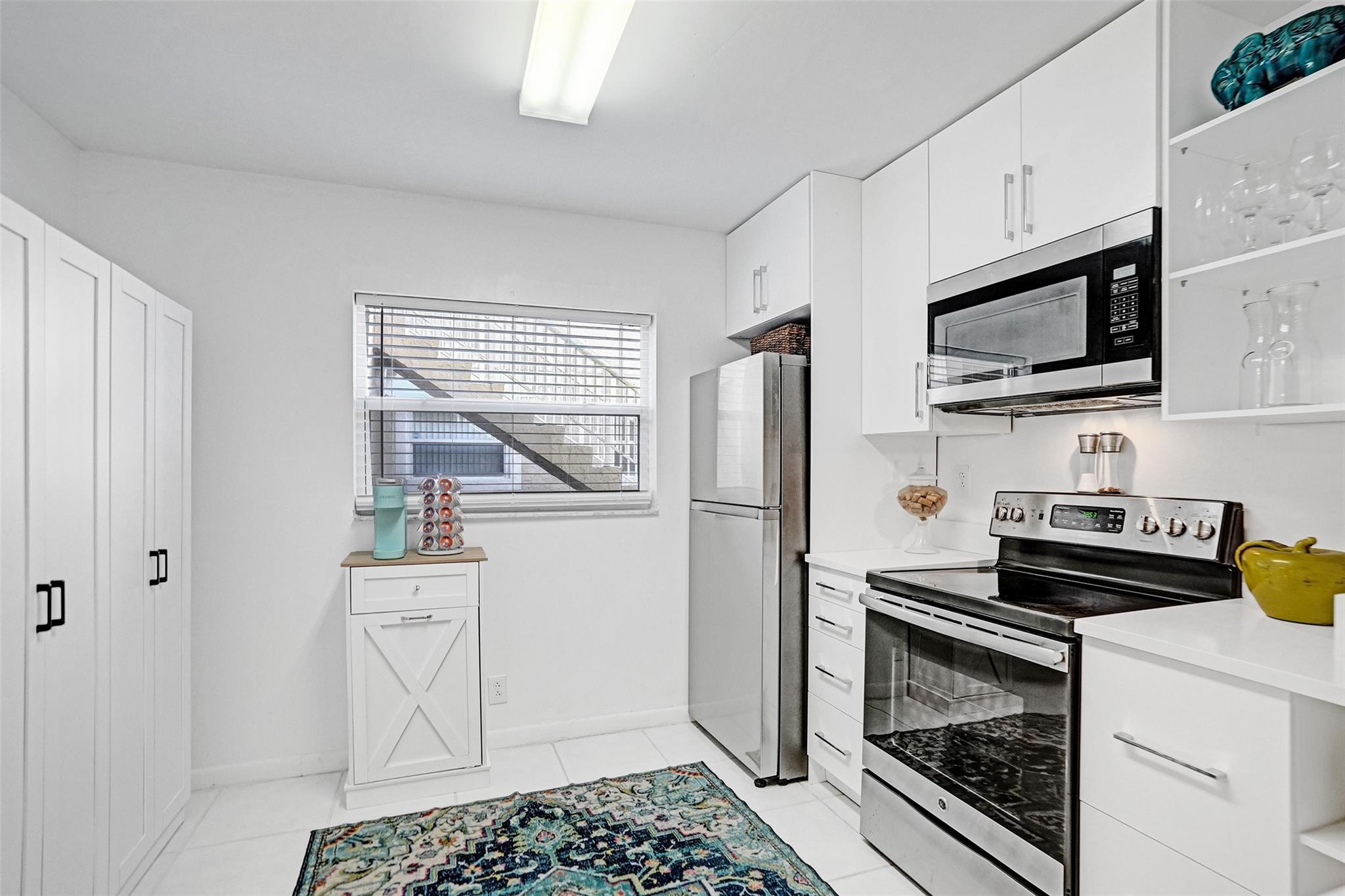 Royal Gardens - Residential